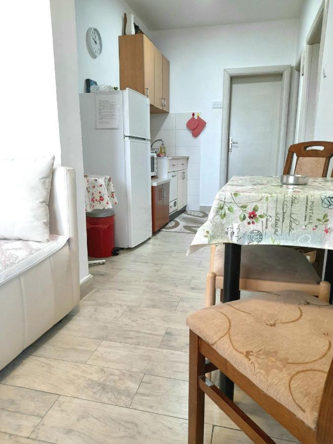 Apartman Sb Ulcinj Exterior photo